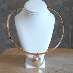 Gorgeous Gold Omega Necklace With Removable Heart Pendant BB92